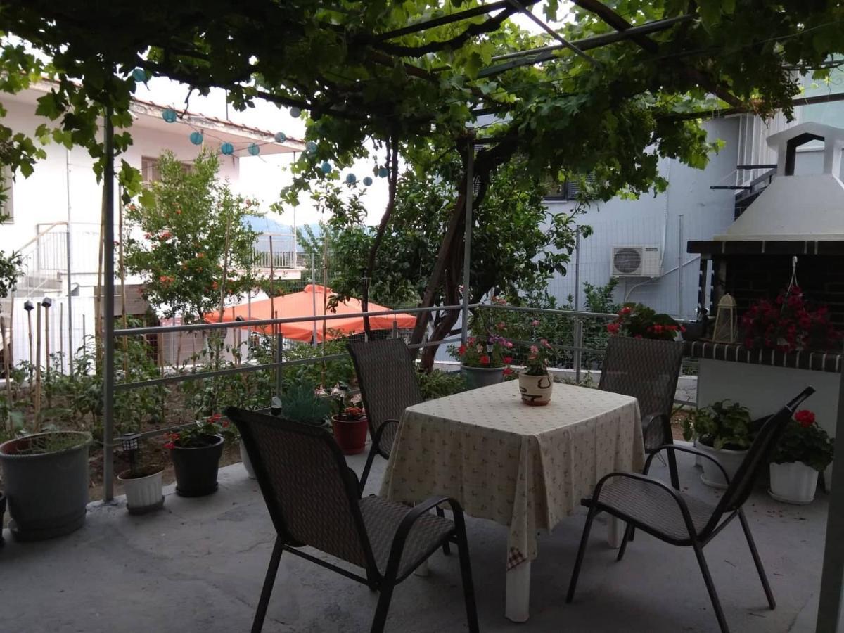 Anastasia' S Guest House Neos Marmaras Exterior photo